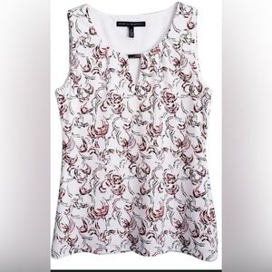 White House Black Market Printed
Visit
Shell Top XS NWT